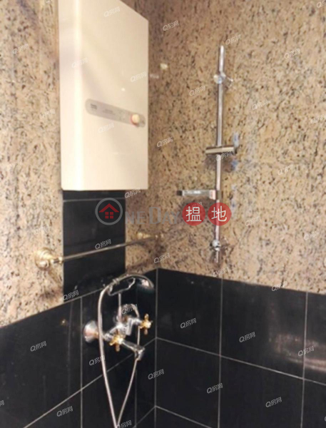 Property Search Hong Kong | OneDay | Residential, Rental Listings, Nan Fung Plaza Tower 3 | 3 bedroom Mid Floor Flat for Rent