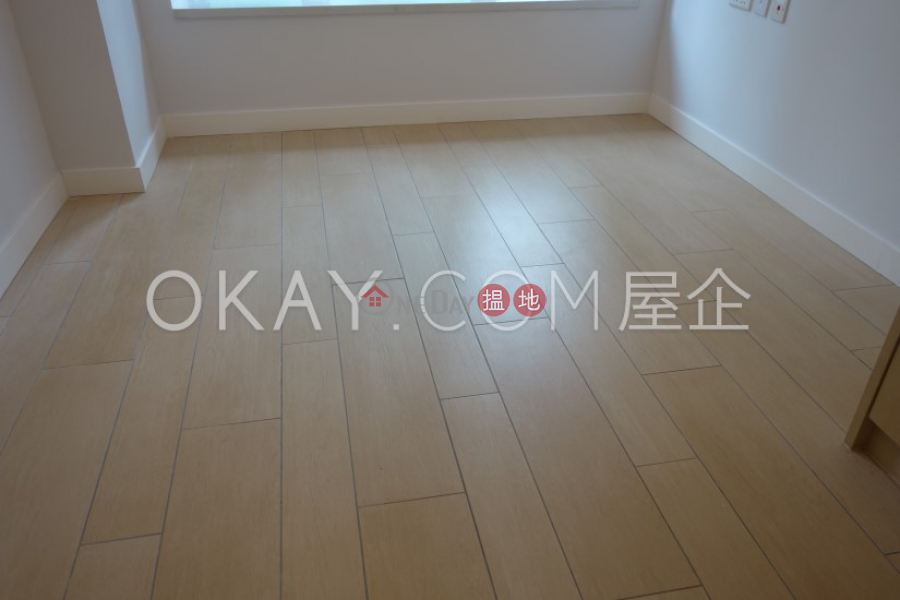 HK$ 48,000/ month Po Wah Court | Wan Chai District Lovely 3 bedroom on high floor with balcony | Rental
