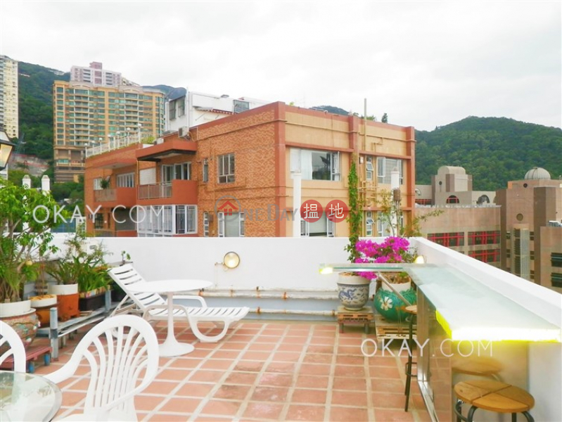 Property Search Hong Kong | OneDay | Residential | Rental Listings Charming 3 bedroom on high floor with rooftop | Rental