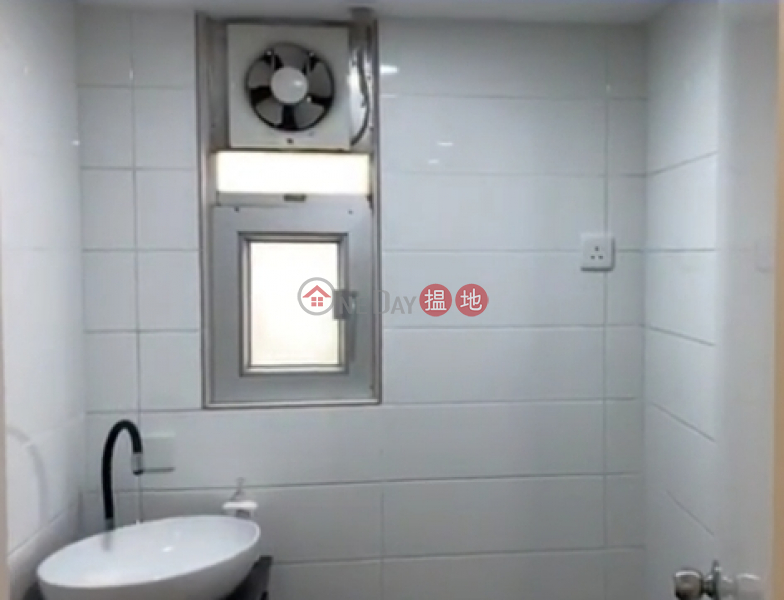 HK$ 38,800/ month, Winner Commercial Building, Wan Chai District | TEL: 98755238