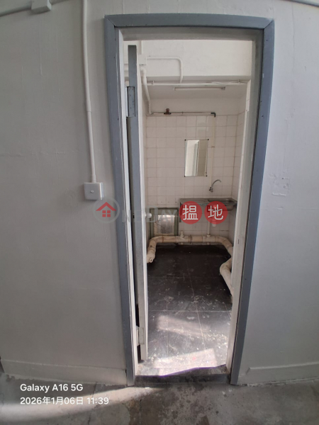 HK$ 22,000/ 月聯昌中心-屯門屯門倉, 樓底高, 夠大夠實用