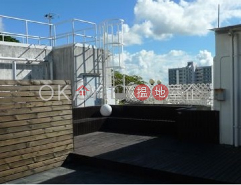 Nicely kept 2 bedroom on high floor with rooftop | For Sale | CNT Bisney 美琳園 _0
