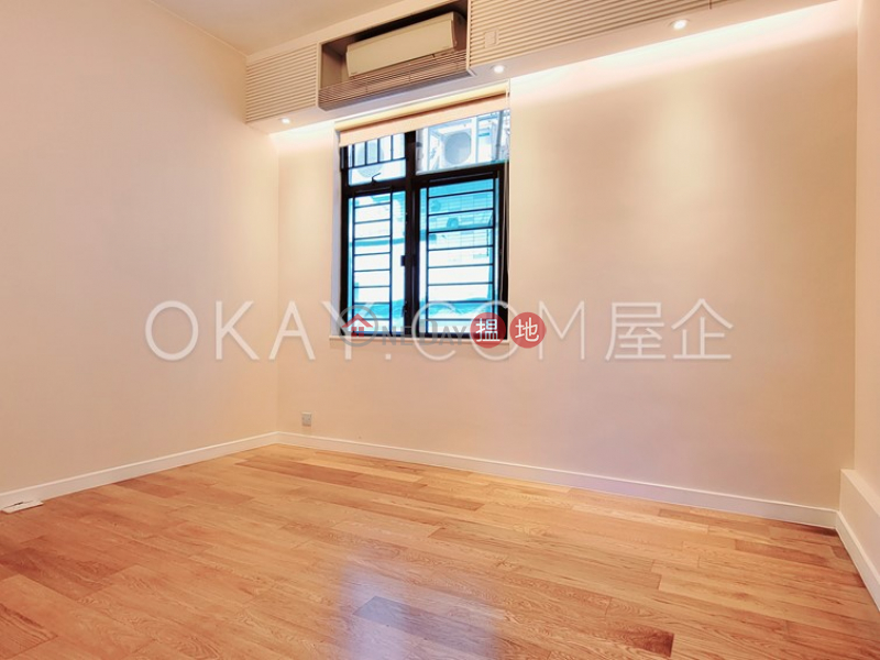 HK$ 24.8M, Villa Lotto | Wan Chai District, Efficient 3 bedroom on high floor with parking | For Sale