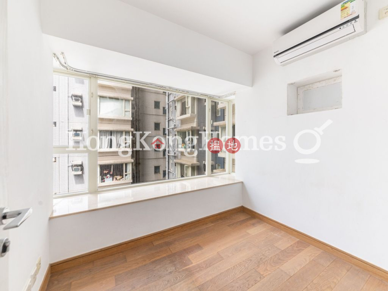 HK$ 31,000/ month | Centrestage, Central District, 2 Bedroom Unit for Rent at Centrestage