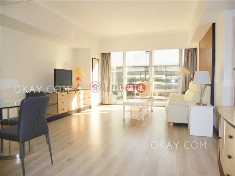 Nicely kept 1 bedroom on high floor | Rental | Convention Plaza Apartments 會展中心會景閣 Rental Listings