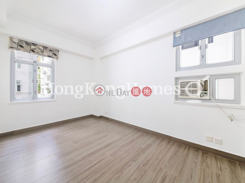 Property Search Hong Kong | OneDay | Residential | Rental Listings | 3 Bedroom Family Unit for Rent at Happy Mansion