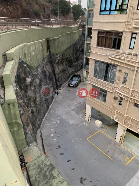 Braemar Hill Ultra Spacious carpark, Alphard MPV access, 24-26 Braemar Hill Road | Eastern District Hong Kong, Rental HK$ 1,800/ month