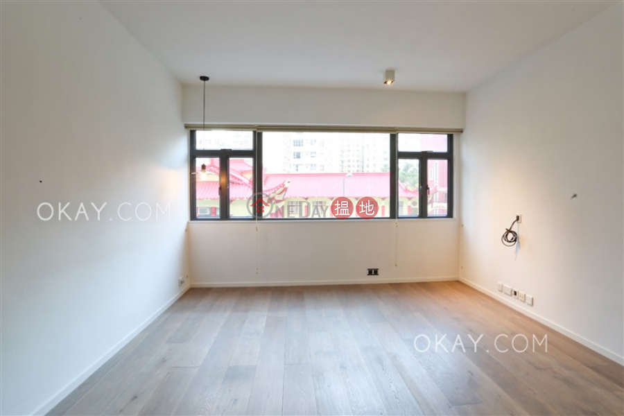 HK$ 18.5M Shan Kwong Tower | Wan Chai District Stylish 2 bedroom with balcony & parking | For Sale