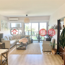 Beautiful 3 bedroom with balcony & parking | Rental | Grand Garden 華景園 _0