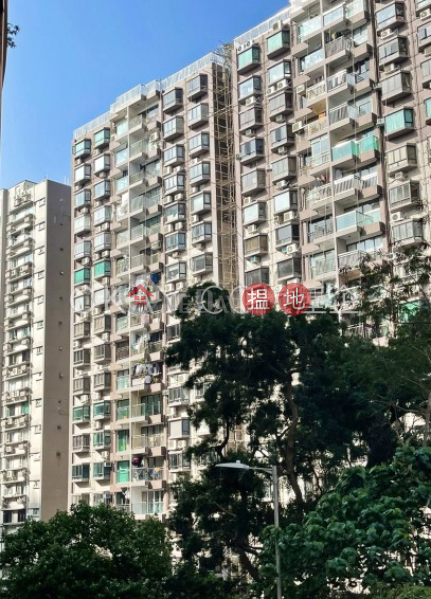 HK$ 1,130萬|富豪閣|東區-3房1廁,實用率高,連車位,露台富豪閣出售單位