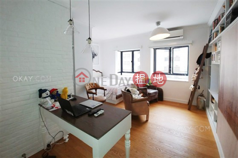 Popular 1 bedroom on high floor with balcony | For Sale | Elegance Tower 豪軒 _0