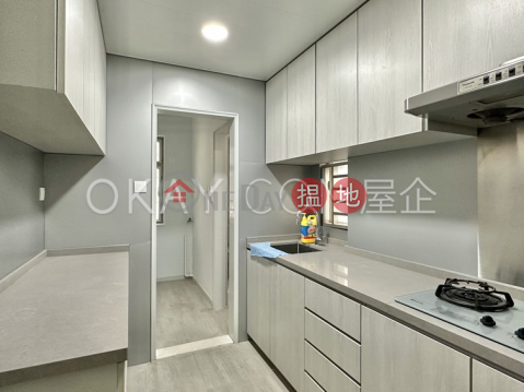 Luxurious 3 bedroom on high floor with balcony | Rental | Paterson Building 百德大廈 _0