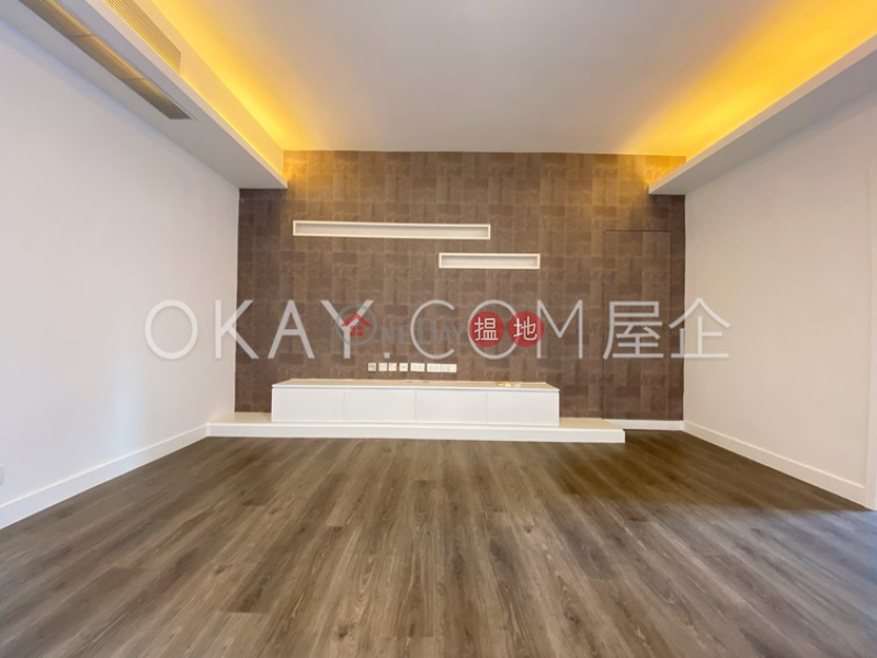 Property Search Hong Kong | OneDay | Residential, Sales Listings | Gorgeous 3 bedroom with rooftop, balcony | For Sale