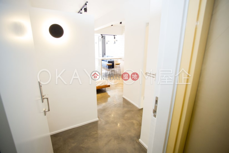HK$ 7M | King\'s Building Western District | Tasteful studio with terrace | For Sale