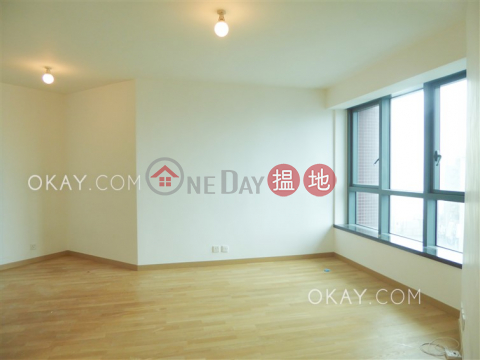 Stylish 3 bedroom in Mid-levels West | Rental | 80 Robinson Road 羅便臣道80號 _0