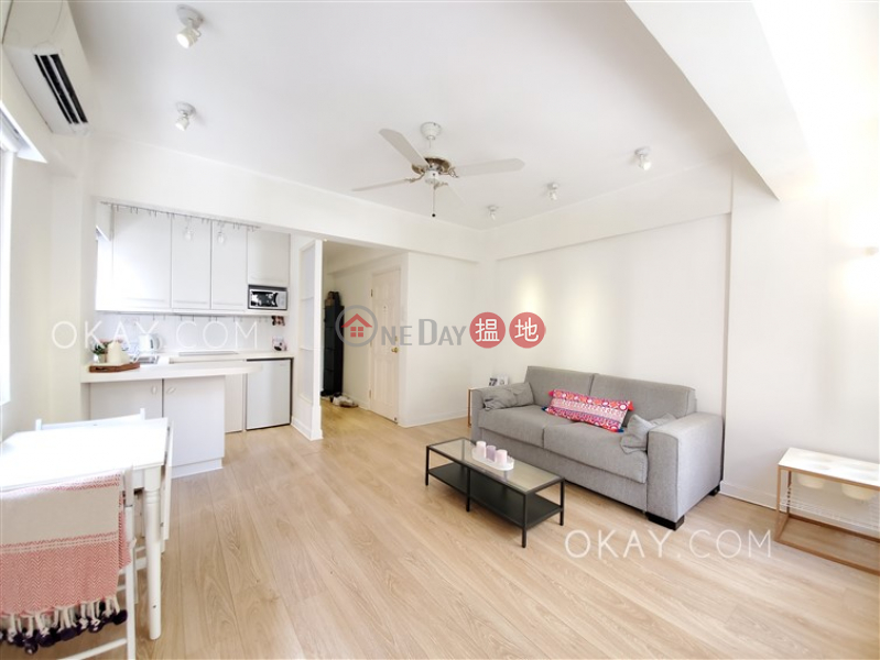 HK$ 25,000/ month, 1-2 Sau Wa Fong, Wan Chai District, Unique 1 bedroom in Wan Chai | Rental