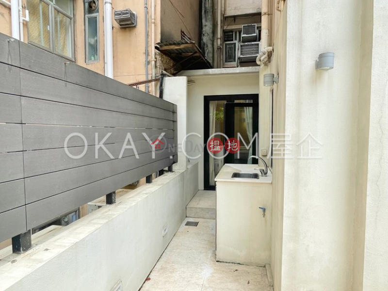 Lovely 2 bedroom with terrace | Rental 345 Queens Road West | Western District | Hong Kong Rental | HK$ 32,000/ month
