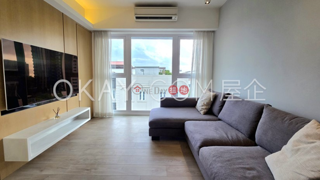 Elegant penthouse with rooftop & parking | Rental | Sunlight Court 新麗閣 Rental Listings