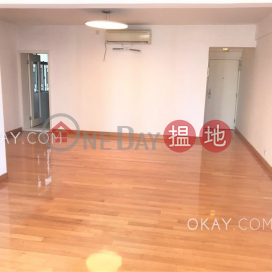 3房2廁,連車位,露台《文華新邨出租單位》 | 文華新邨 Mandarin Villa _0