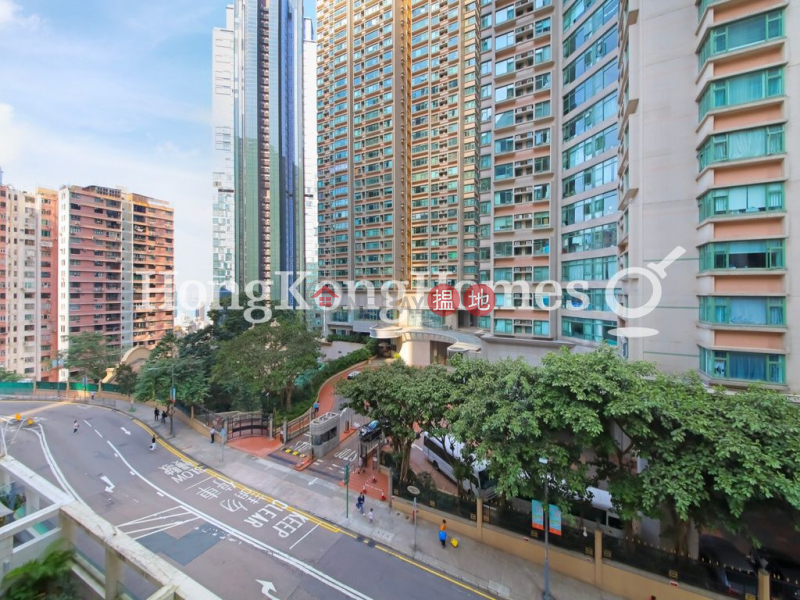 Property Search Hong Kong | OneDay | Residential | Rental Listings 3 Bedroom Family Unit for Rent at Robinson Mansion
