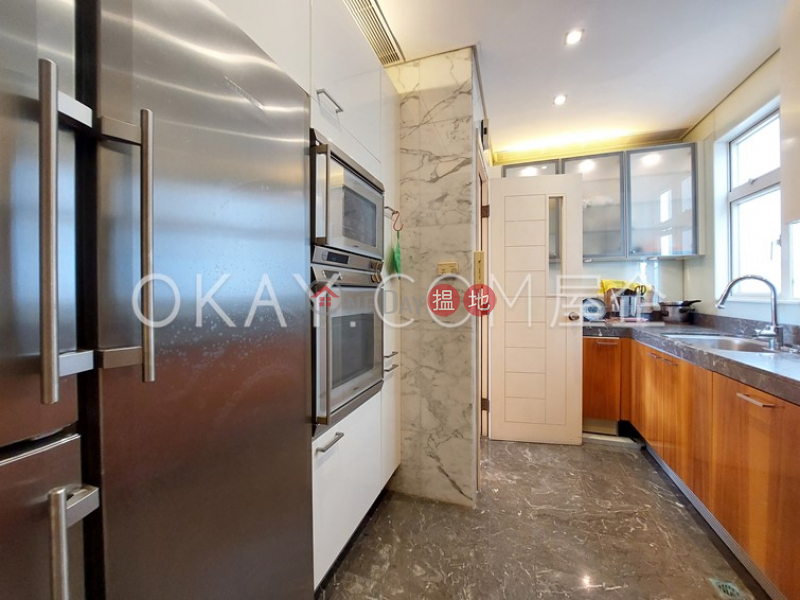 HK$ 35M, La Place De Victoria | Eastern District, Beautiful 3 bedroom on high floor with balcony | For Sale