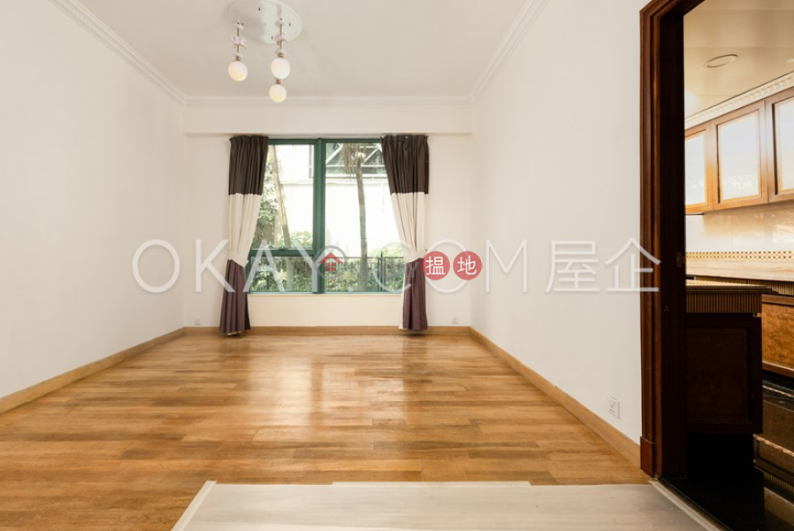 HK$ 72M, Phase 1 Regalia Bay Southern District | Gorgeous house with rooftop, balcony | For Sale