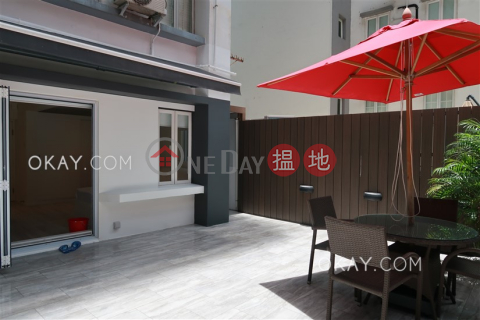 Generous with terrace in Central | For Sale | Ying Pont Building 英邦大廈 _0