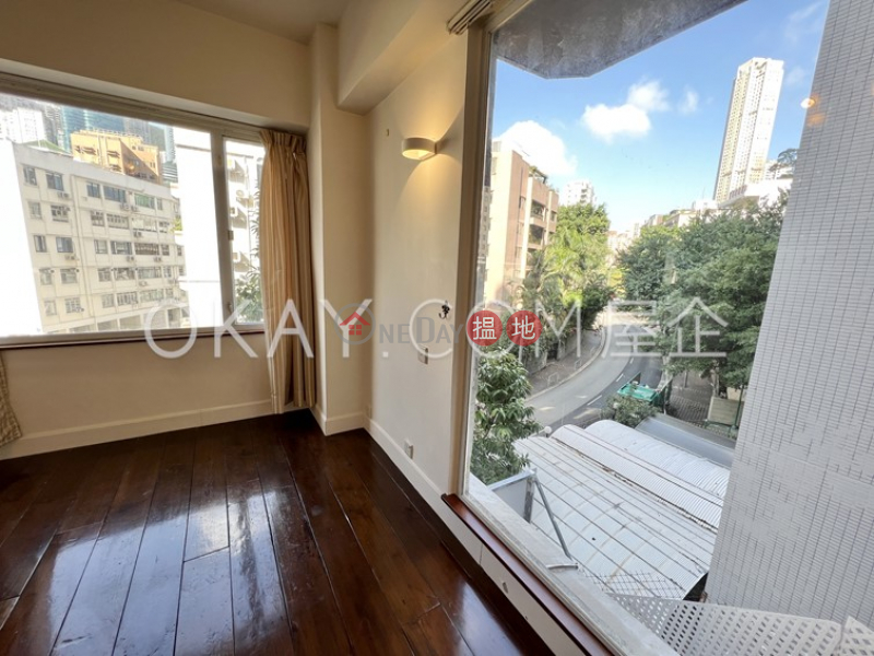 Efficient 3 bedroom with balcony & parking | For Sale | Moulin Court 玫林別墅 Sales Listings