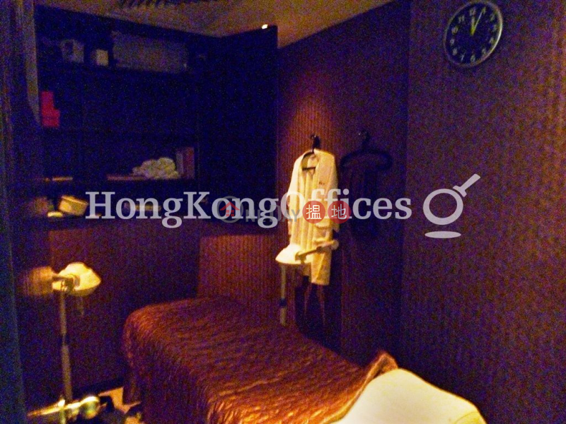 Way On Commercial Building | Middle | Office / Commercial Property, Rental Listings HK$ 30,814/ month