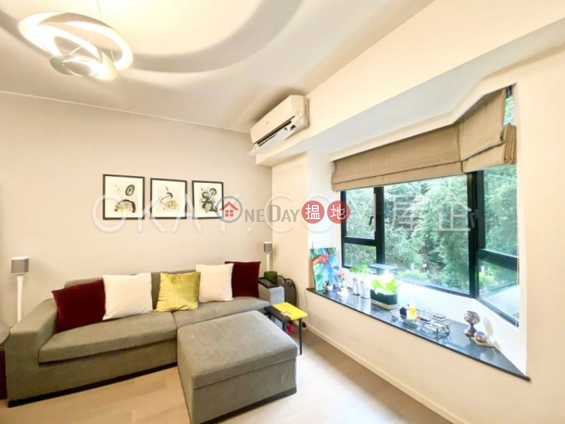 Elegant 2 bedroom in Tai Hang | For Sale, 1 Tai Hang Road 大坑道1號 Sales Listings | Wan Chai District (OKAY-S122914)