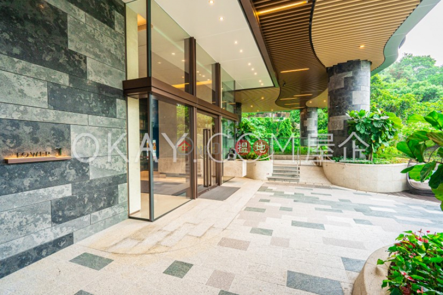 HK$ 108,000/ month University Heights Block 1 Western District, Luxurious 3 bedroom with balcony & parking | Rental