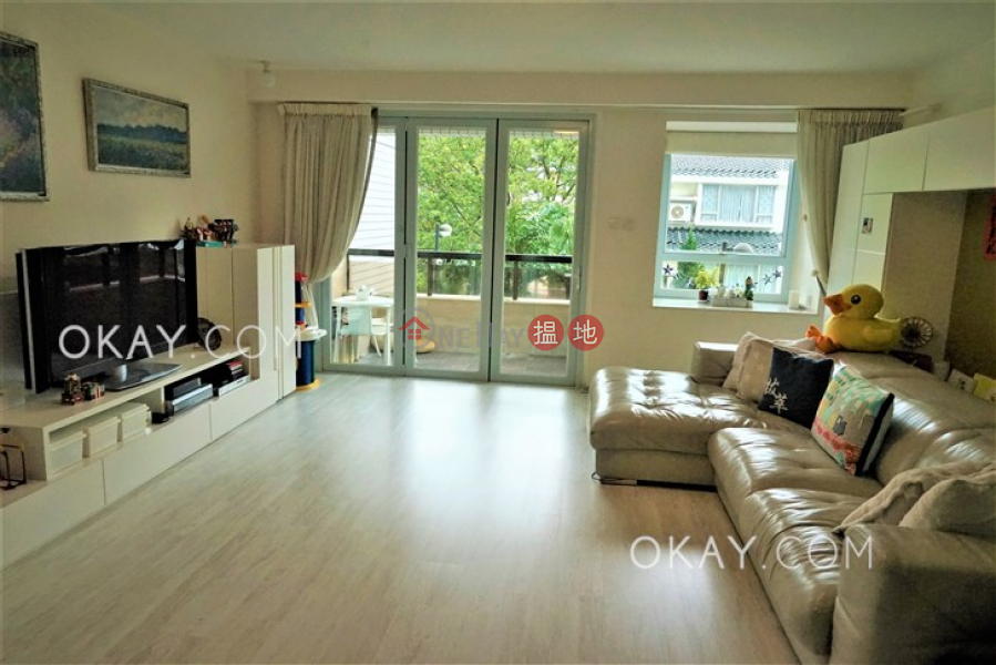 Lovely house with balcony & parking | For Sale | Phase B Village Gardens 又一村花園 2期 Sales Listings
