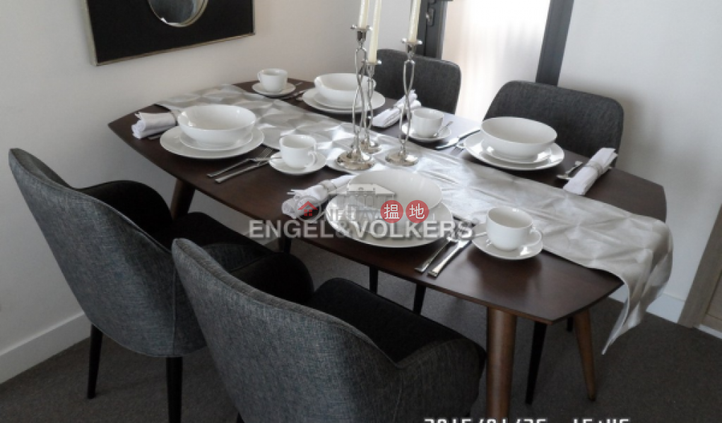 HK$ 29,400/ month 18 Catchick Street Western District, 3 Bedroom Family Flat for Rent in Kennedy Town