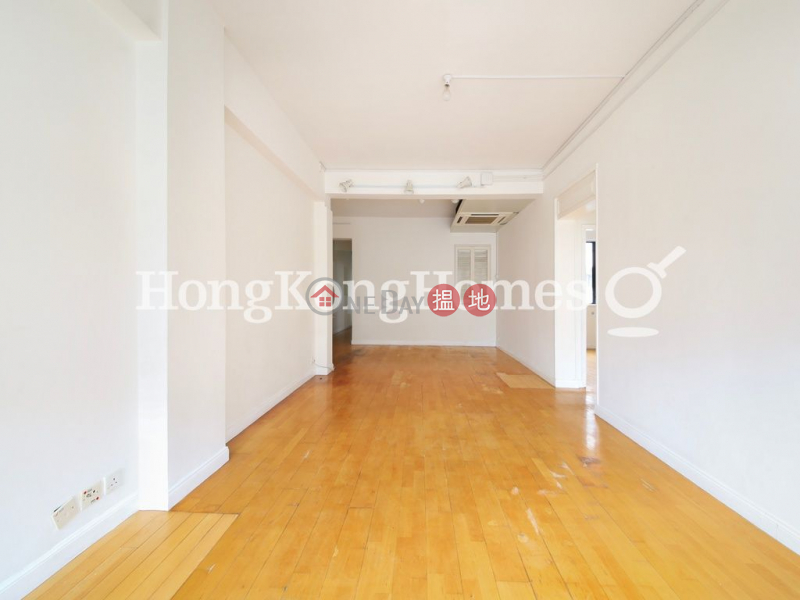 3 Bedroom Family Unit for Rent at 15-21 Broom Road | 15-21 Broom Road | Wan Chai District Hong Kong | Rental, HK$ 43,000/ month