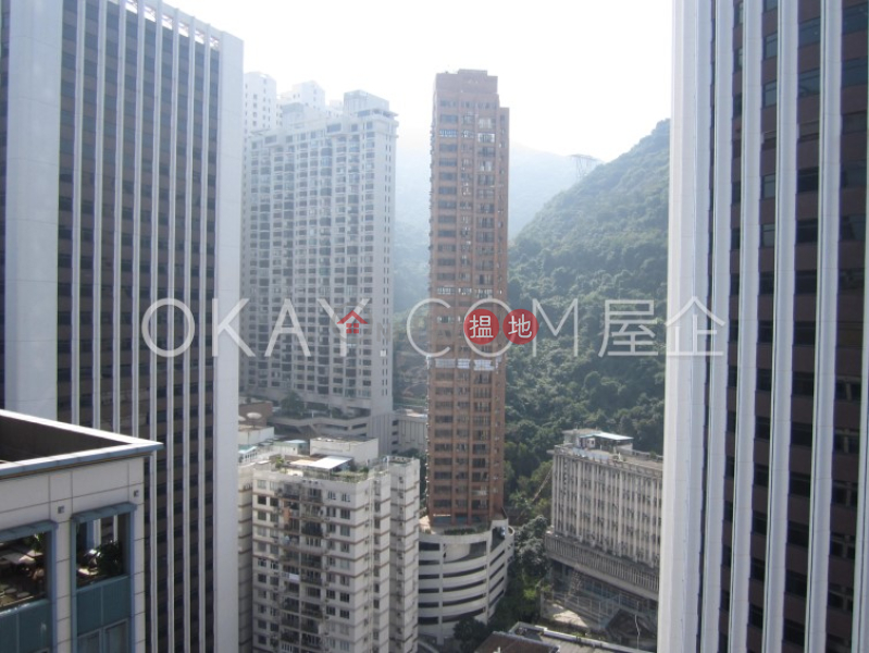 2房1廁,極高層,露台囍匯 2座出租單位-200皇后大道東 | 灣仔區|香港-出租HK$ 32,000/ 月