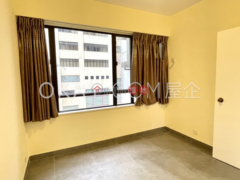 Intimate 2 bedroom in Mid-levels West | Rental | Cameo Court 慧源閣 Rental Listings