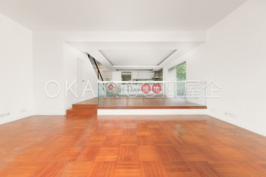 HK$ 76.8M | Stanley Court, Southern District | Unique house with rooftop | For Sale