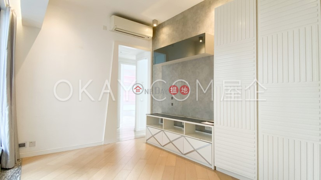Generous 3 bedroom with balcony | Rental, 68 Ap Lei Chau Main Street | Southern District | Hong Kong | Rental HK$ 28,000/ month