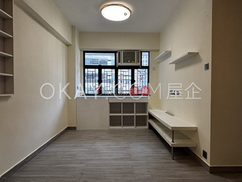Property Search Hong Kong | OneDay | Residential Sales Listings Generous 2 bedroom in Sheung Wan | For Sale