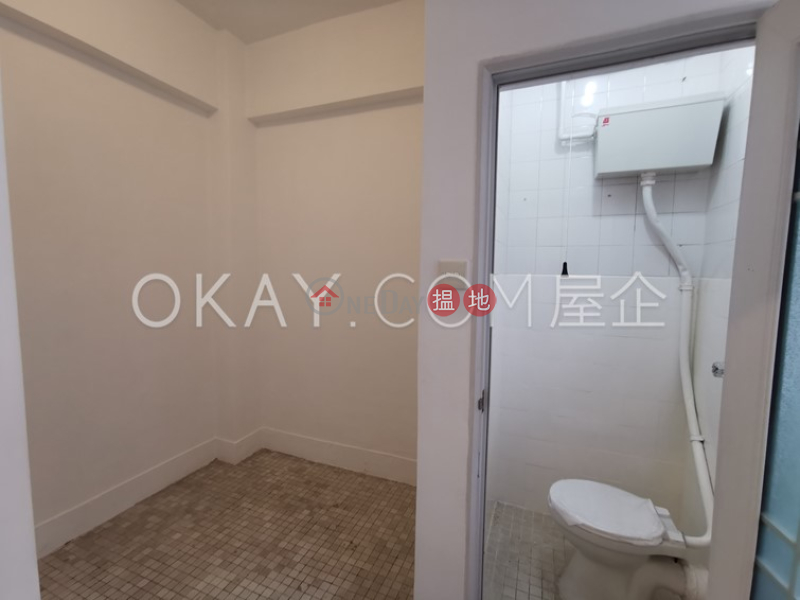 HK$ 43,000/ month | 8 Sau Chuk Yuen Road | Kowloon City | Gorgeous 3 bedroom with parking | Rental