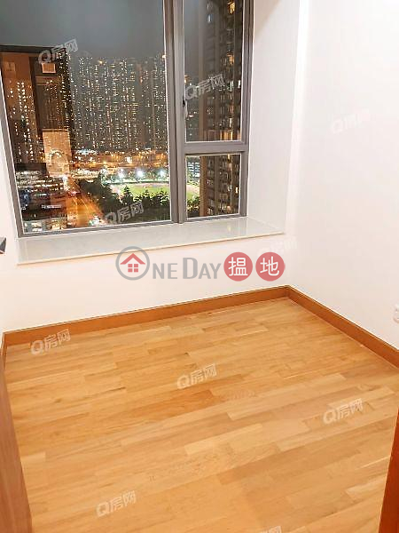 HK$ 31,500/ month, Heya Star Tower 1, Cheung Sha Wan Heya Star Tower 1 | 3 bedroom Mid Floor Flat for Rent