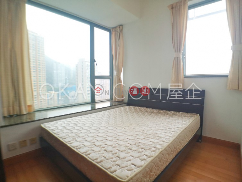 HK$ 17.5M, 2 Park Road | Western District, Tasteful 2 bedroom on high floor with balcony | For Sale