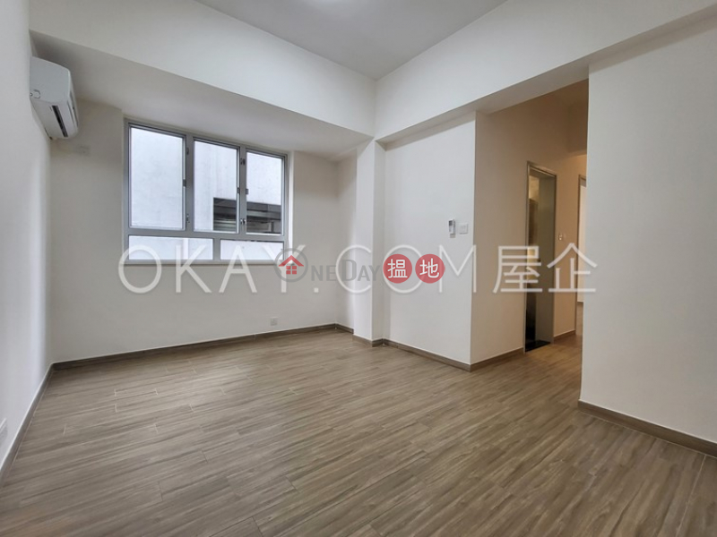 HK$ 55,000/ month Robinson Mansion | Western District, Lovely 3 bedroom with balcony | Rental