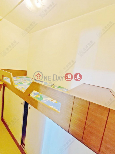 Three bedrooms and one apartment in The Victoria Towers, 188 Canton Road | Yau Tsim Mong, Hong Kong | Sales, HK$ 18.9M