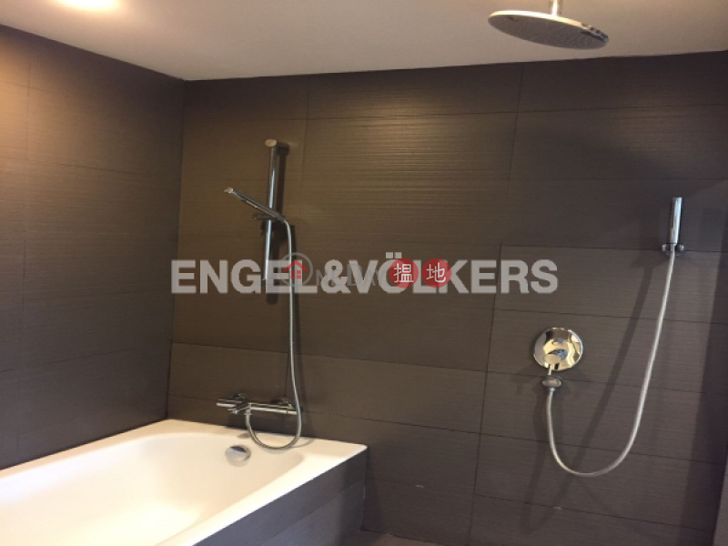 HK$ 98,000/ month Monmouth Villa Wan Chai District, 3 Bedroom Family Flat for Rent in Wan Chai