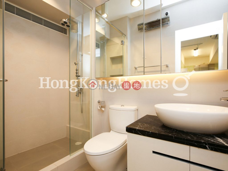 3 Bedroom Family Unit for Rent at Champion Court | Champion Court 金鞍大廈 Rental Listings