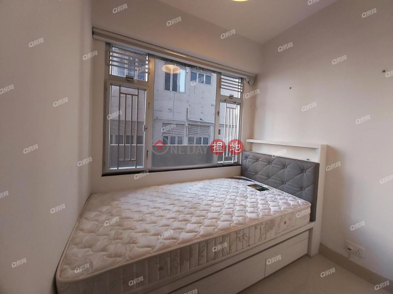 HK$ 33,000/ month, Yee Hing Mansion Wan Chai District, Yee Hing Mansion | 2 bedroom Low Floor Flat for Rent