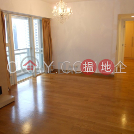 Rare 3 bedroom with balcony | Rental, Centrestage 聚賢居 | Central District (OKAY-R66588)_0