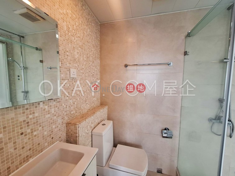 Nicely kept 3 bedroom with balcony | Rental | Riviera Mansion 海濱大廈 Rental Listings