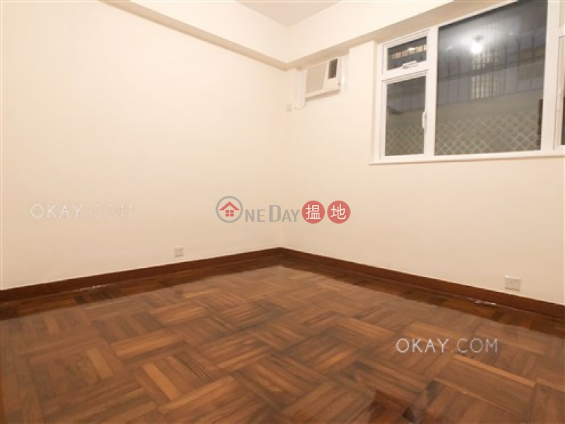 Tasteful 3 bedroom with parking | Rental, Amber Garden 安碧苑 Rental Listings | Wan Chai District (OKAY-R44310)